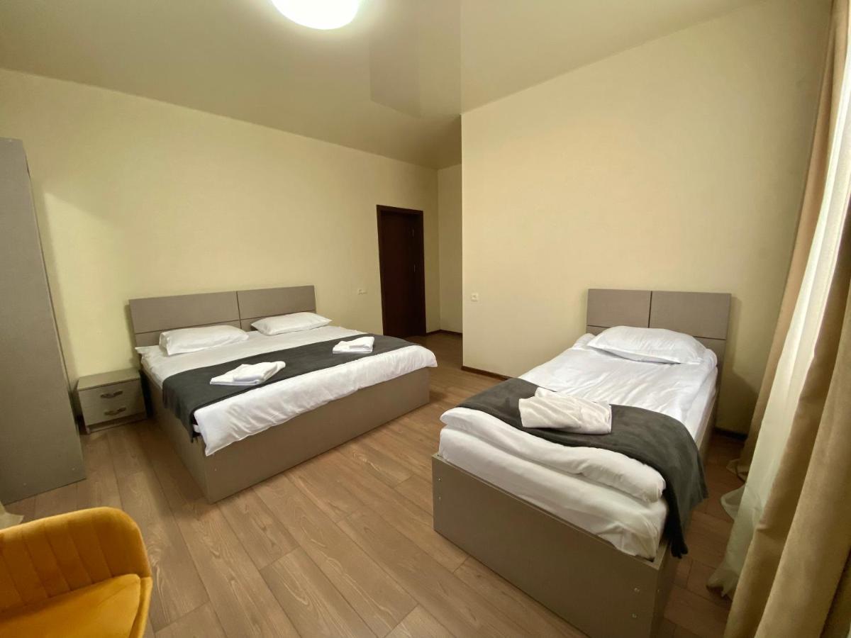 Cliff House Hotell Kazbegi Exteriör bild