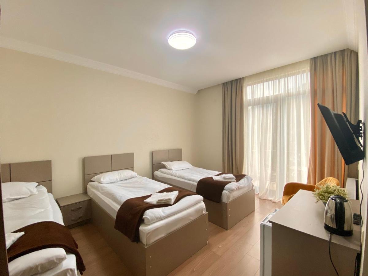 Cliff House Hotell Kazbegi Exteriör bild