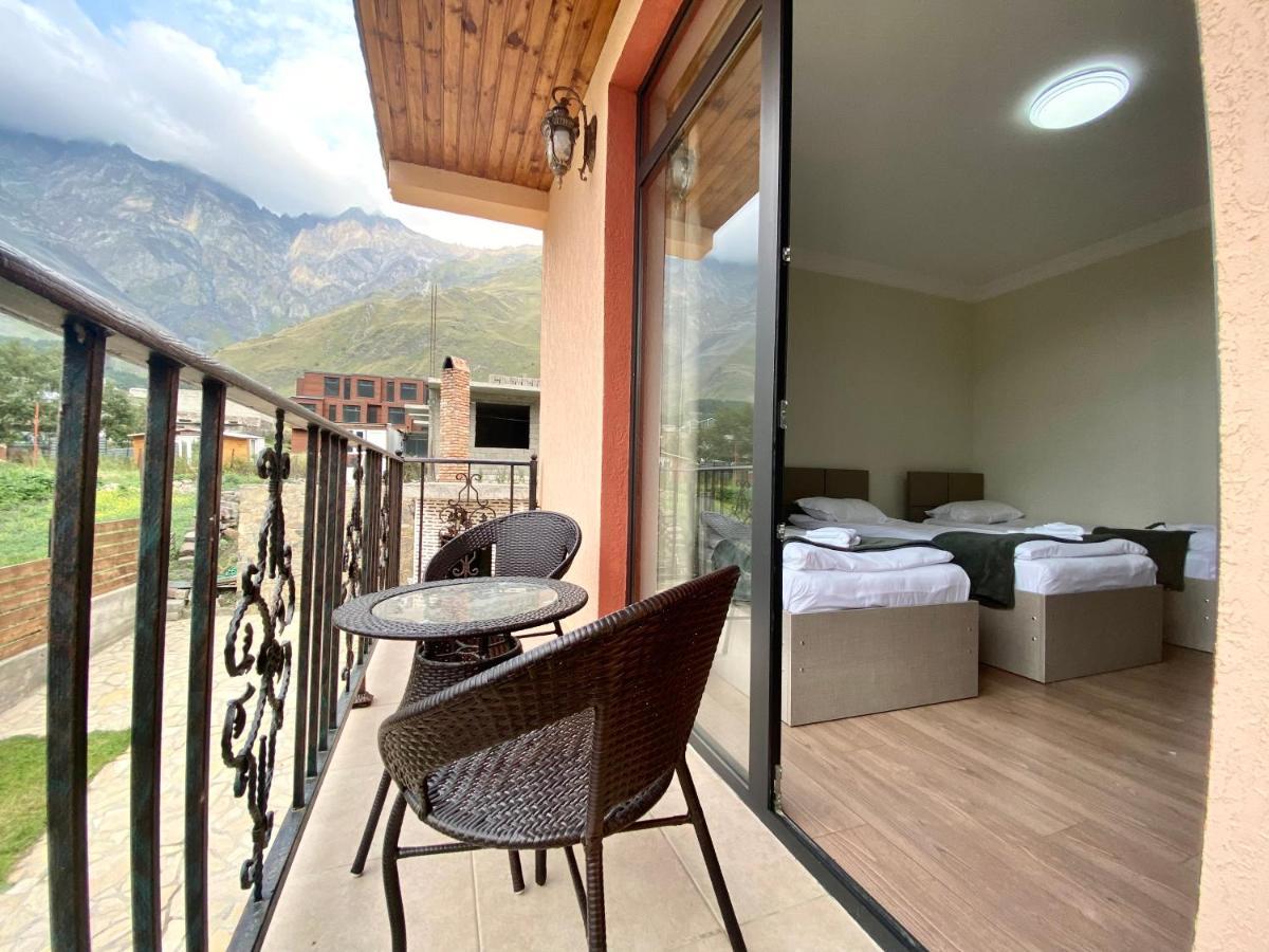 Cliff House Hotell Kazbegi Exteriör bild