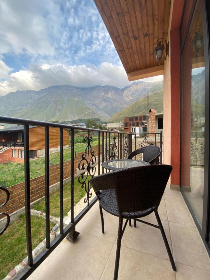 Cliff House Hotell Kazbegi Exteriör bild